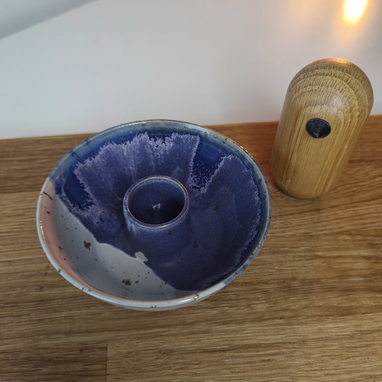 Lilla/hvid lysestage  billede 2