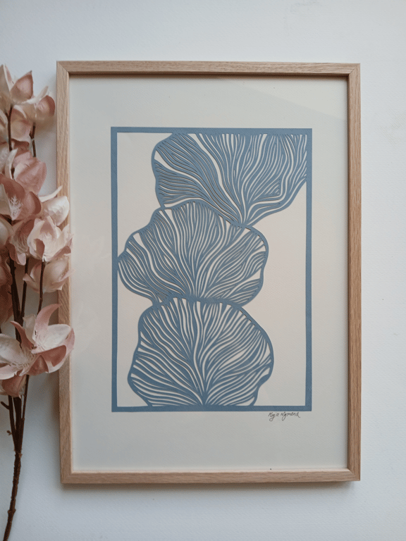 A3 Papercut, støvet blå. Indrammet  (5)