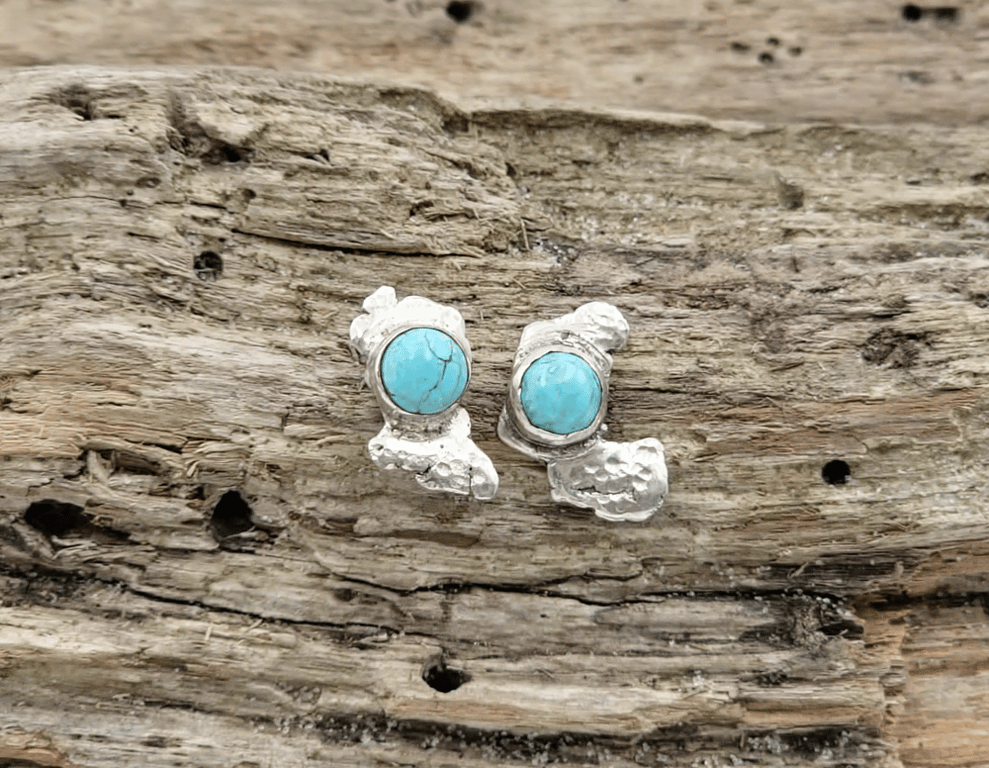 Unika turkis ørestikker.