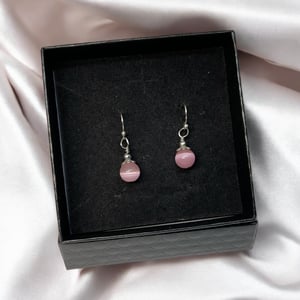 Lyserøde Øreringe – produktbillede