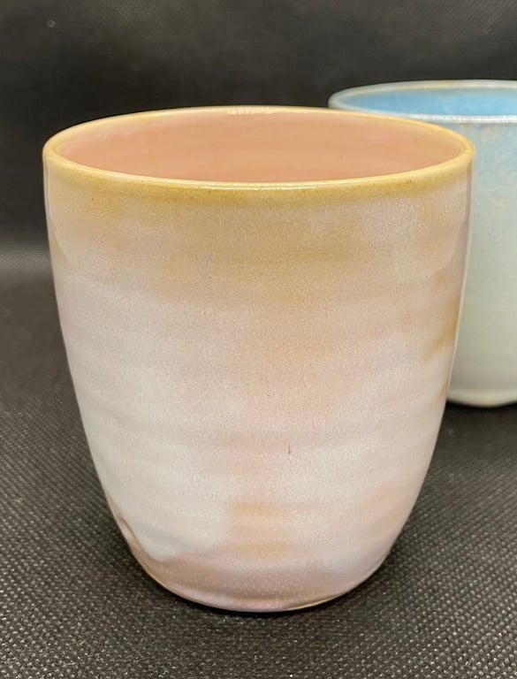 Café Latte krus i farven "sart rosa"