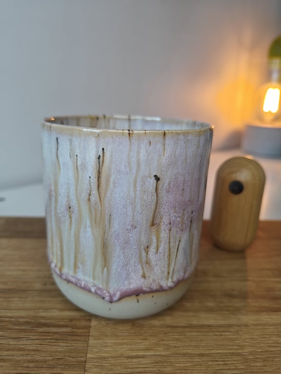 Lilla/brun potte 