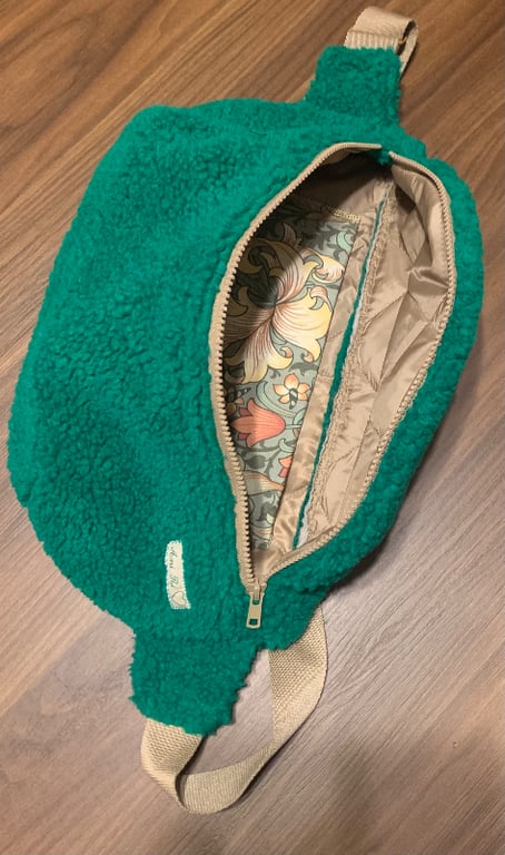 Bum bag i grøn teddy billede 3
