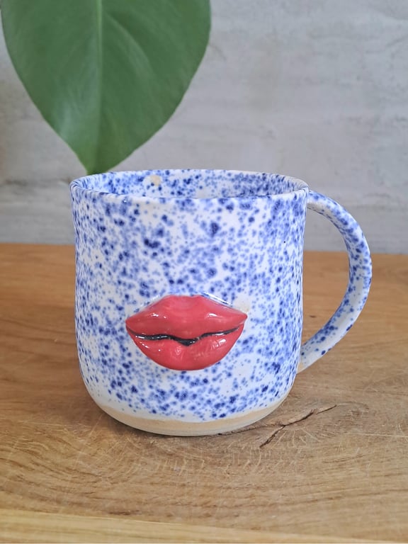 Kys koppen kan indeholde 300 ml.