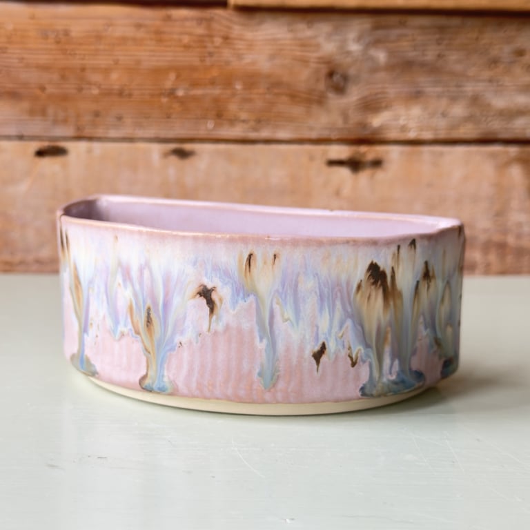 Bare en halv skål slik billede 2