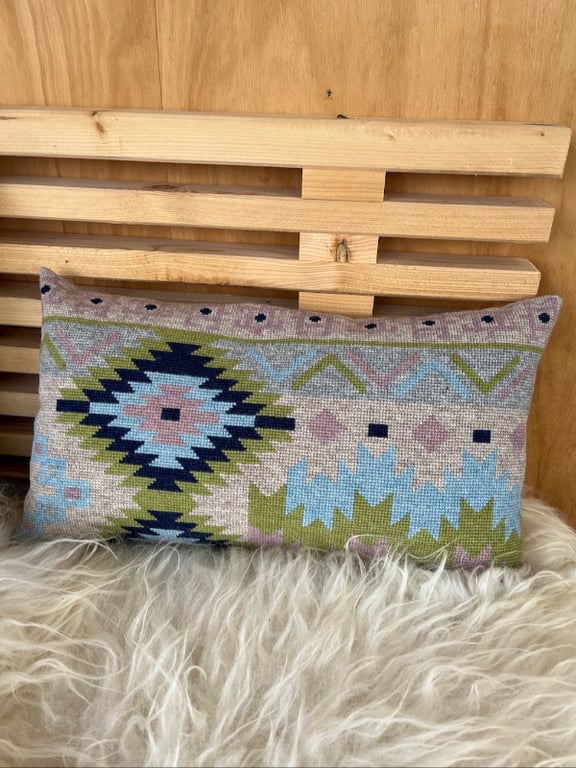 Looks Like Kelim 2034-1  Str. 29 x 49 cm. (4)