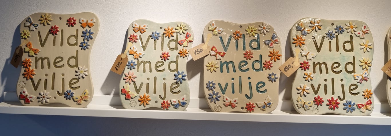 Vild med vilje skilt billede 2