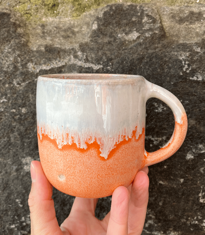 Hånddrejet kop med hank  billede 2