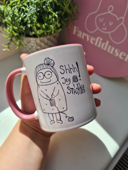 Krus: shhh jeg strikker Rosa