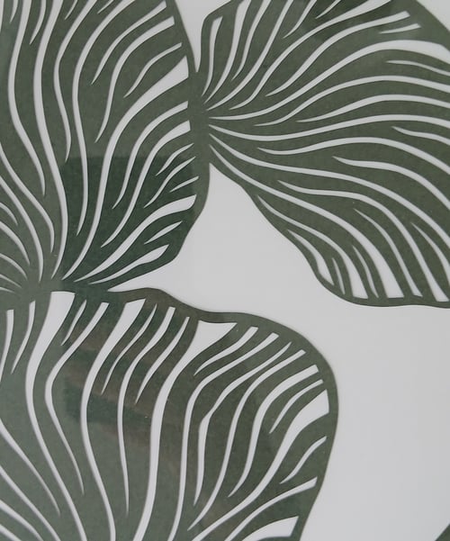 30x30cm papercut, skovgrøn, indrammet 