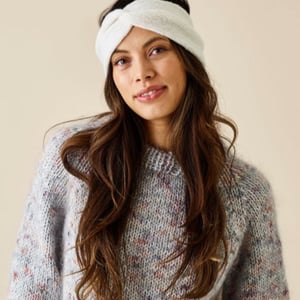 Kit: Pandebånd i Hannah garn (Cashmere, Silke og Merinould) – produktbillede