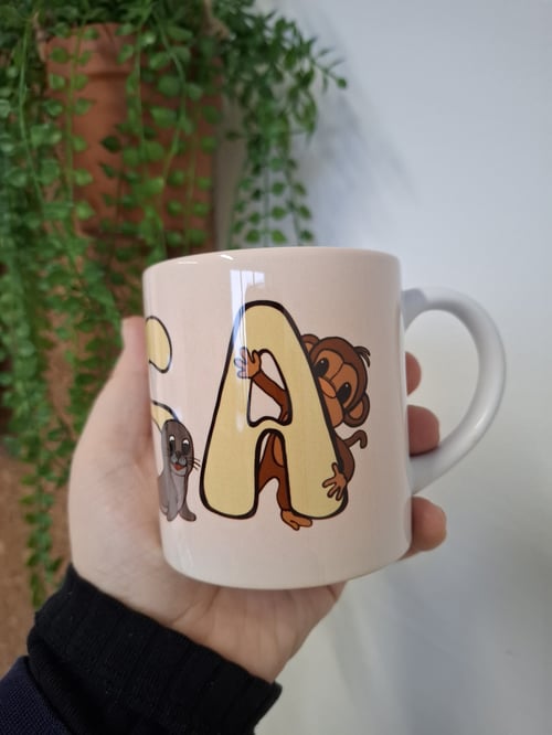 Lille Krus med NAVN: Dyr Gul skrift, beige baggrund (5)