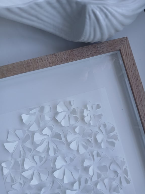 A3, 3D papercut, hvid, indrammet (3)