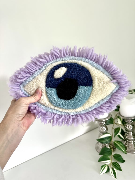 Tuftet øje som vægophæng – håndlavet i 100% uld  billede 2