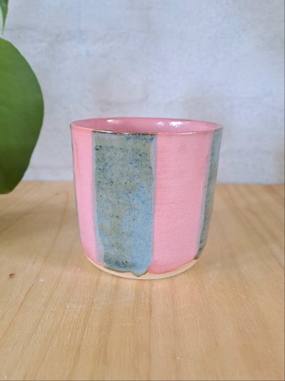 Koppen kan indeholde 300 ml.