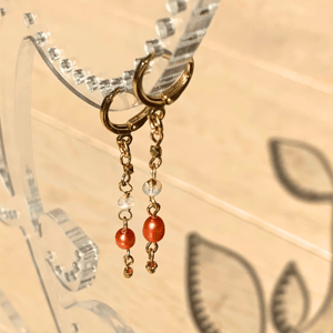 Peal and opal øreringe  – produktbillede