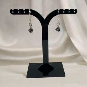 Sorte øreringe  – produktbillede