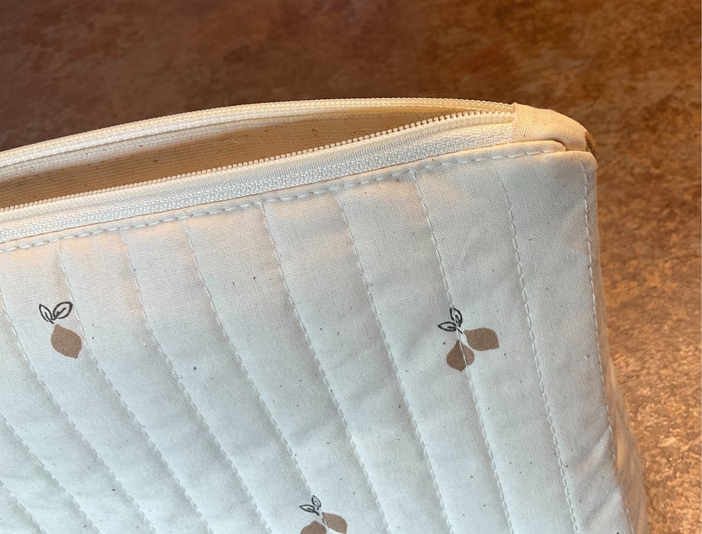 Kommer snart.... Lær og sy pæne hjørner ved lynlås. Incl. GRATIS mønster billede 2