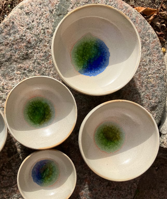 Hånddrejet skål med seaglass billede 5