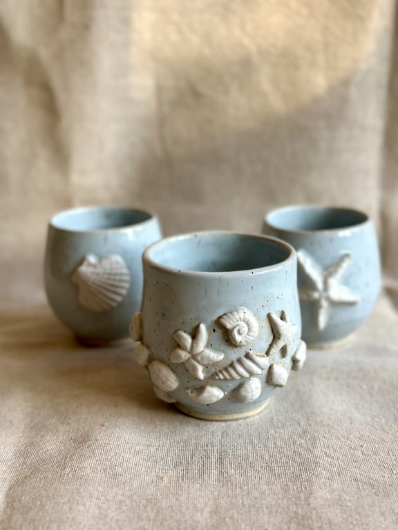 Kop med strandskaller, lyseblå billede 2