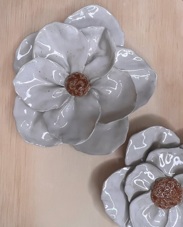 Vægblomst i hvid billede 3