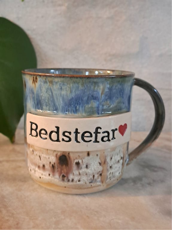 Bedstefar koppen kan indeholde 300 ml. 