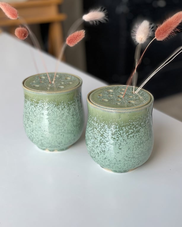 Vase med låg med huller - 11 cm billede 2