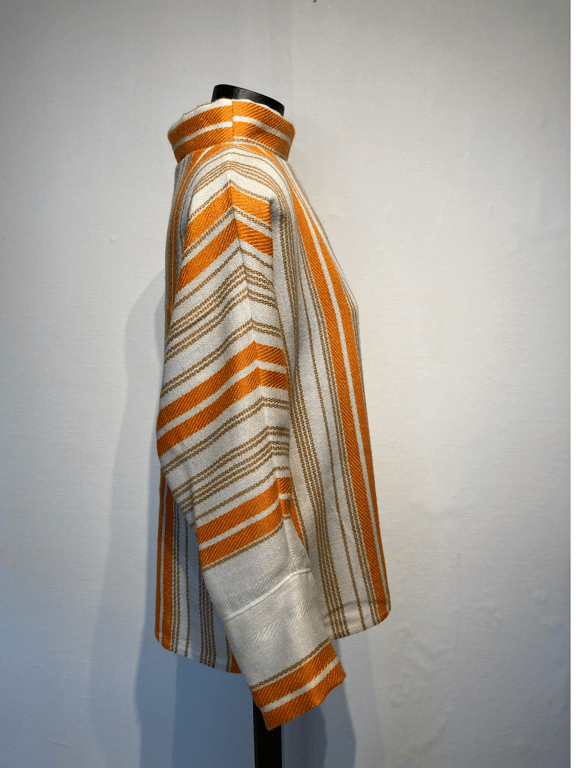 Trine-bluse med orange striber billede 3