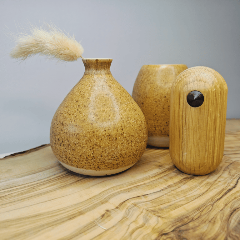 Gulbrun mini vase 