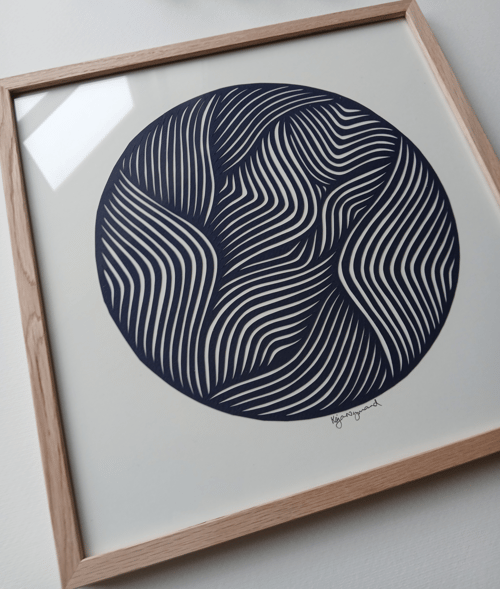 30x30cm papercut, Marineblå, indrammet