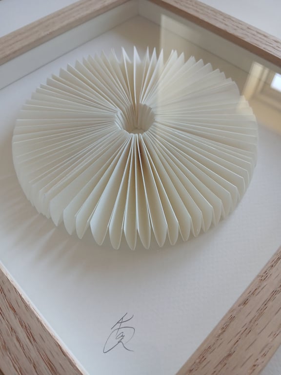 20x20cm, relief, indrammet  (2)