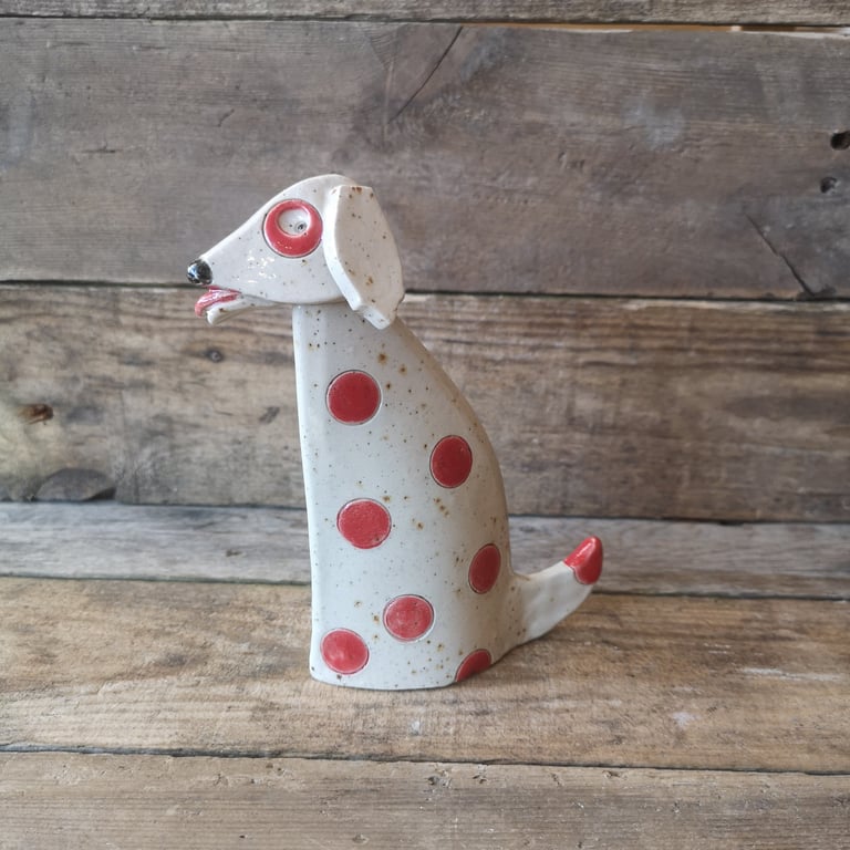 Hund i keramik