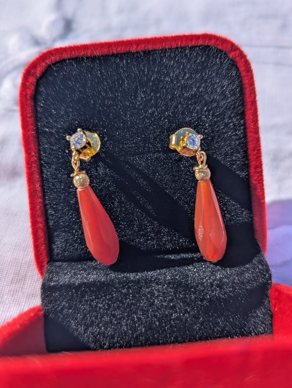 Orange facetterede dråber 