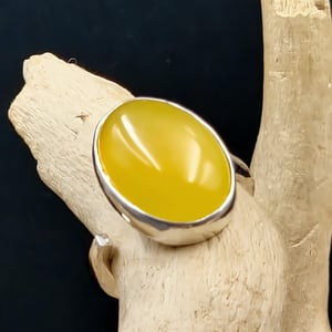 Gul jade sølvring. – produktbillede