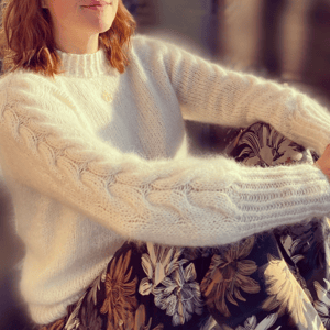 Twist a sleeve -Strikkeopskrift (dansk PDF) – produktbillede