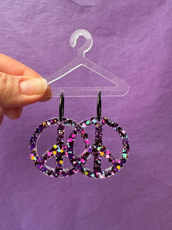 Peace love and glitter i “Eighties fab”