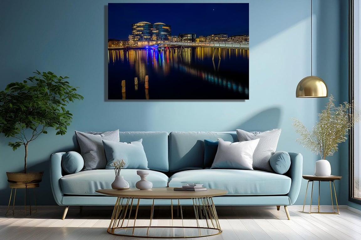 En smuk aften ved Bryggebroen i København under lysfestivalen  billede 2