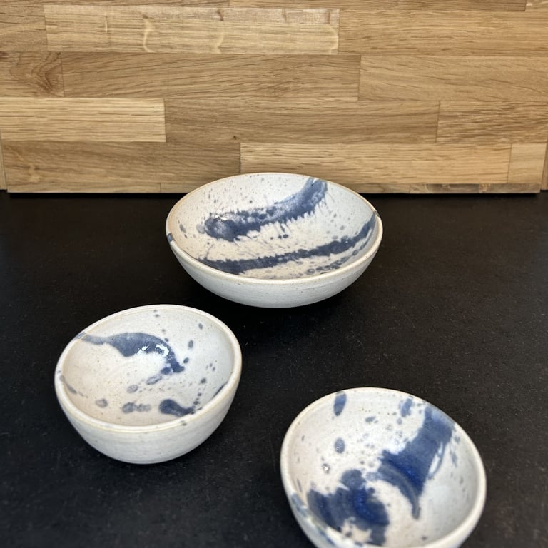 Sæt med 3 små skåle billede 3