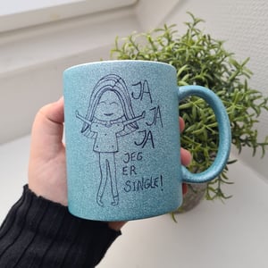 Krus: JA JA JA! jeg er single Lys blå Glimmer – produktbillede