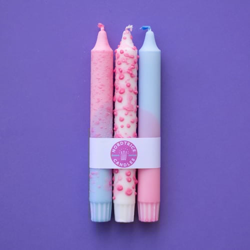 Lys: Koniske stearinlys- 3 pakke/fuschia