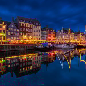 Nyhavn under lysfestivalen i København – produktbillede