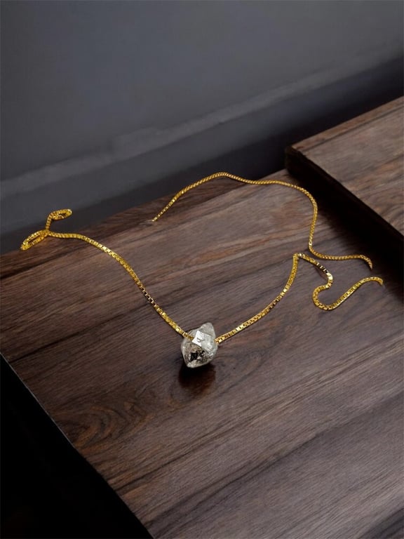 Halskæde med en rå Herkimer diamant 