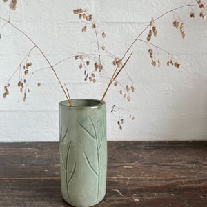 Vase, med lys himmelblå glasur – produktbillede