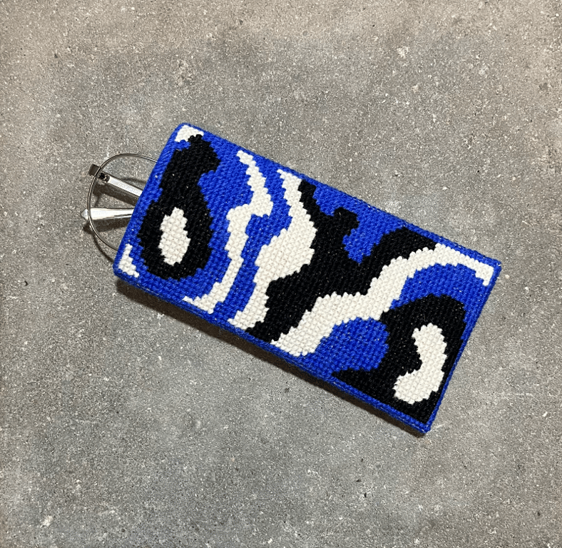 Blue waves brilleetui 2023-1 Str. 8,5 x 16,5 cm.