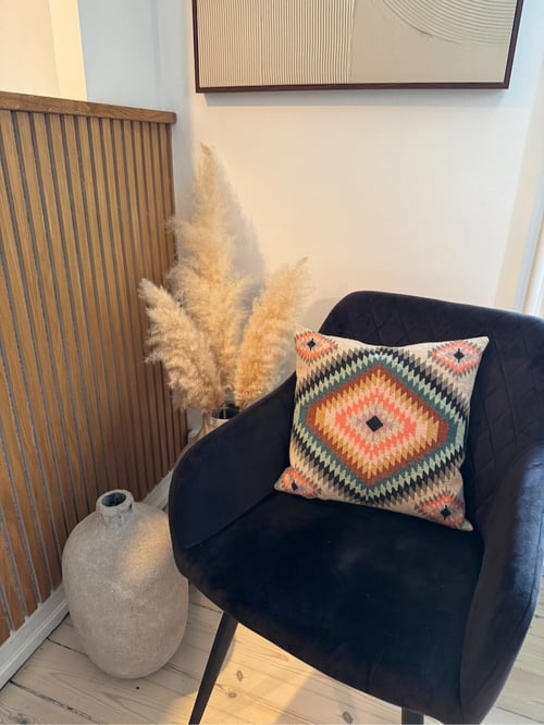 2049-2 Kilim square ca. 39 x 39 cm. (3)