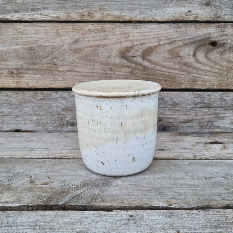 Smørklokke hvid beige billede 2