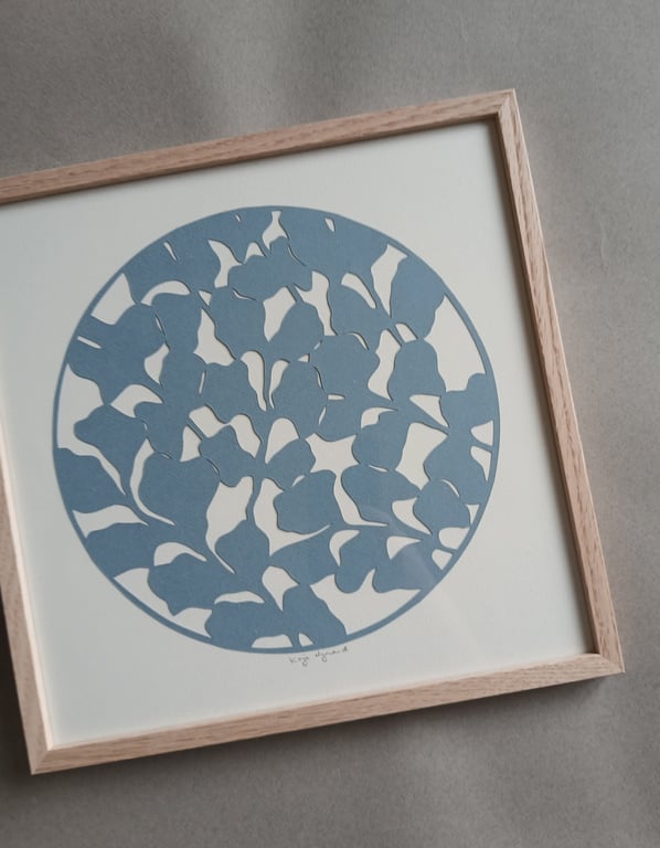 30x30cm papercut, støvet blå,  indrammet  (3)