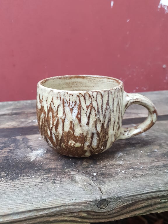 Grøn rustik kop med hank 