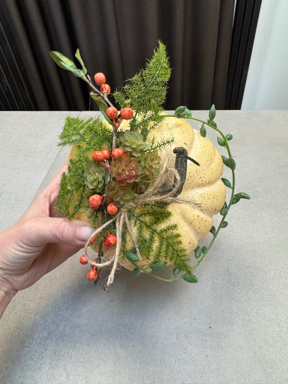 Kunstig pyntet græskar billede 3