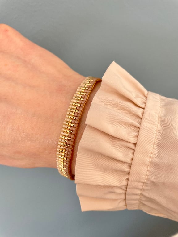 VÆVET JAPANSK ARMBÅND SAND/GULD billede 2